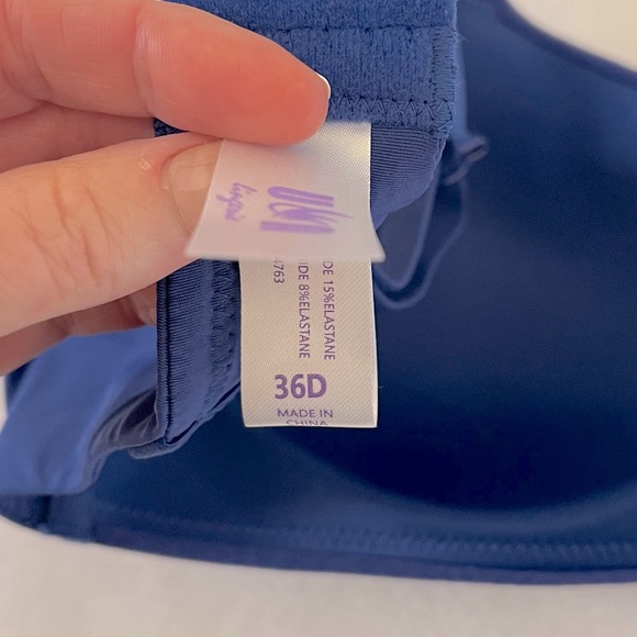 NWT UCA Wireless T-shirt Convertible Straps Sports Bra - Picture 13 of 14